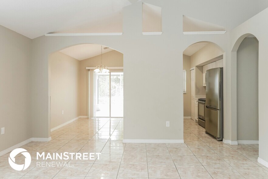 Building Photo - 2406 Parsons Pond Cir