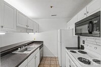 Building Photo - 9535 University Terrace Dr