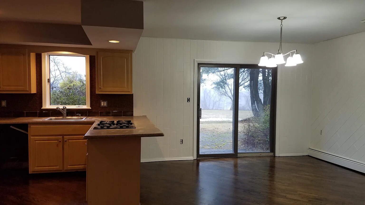 Kitchen - 20 Rosemary Ln