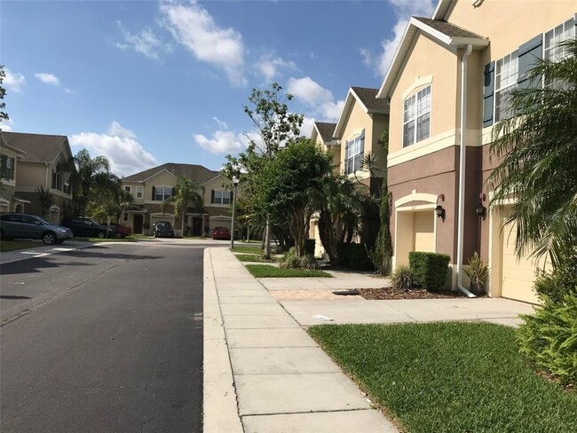 Building Photo - 629 Pinebranch Cir