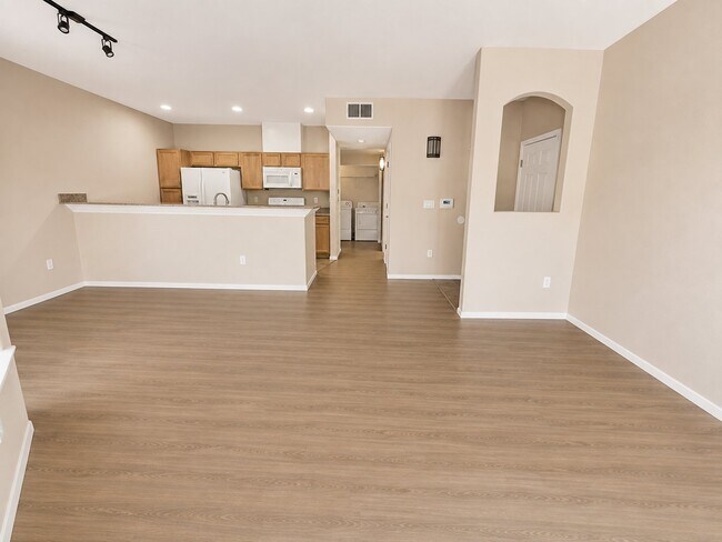Building Photo - 4200 E Commerce Way