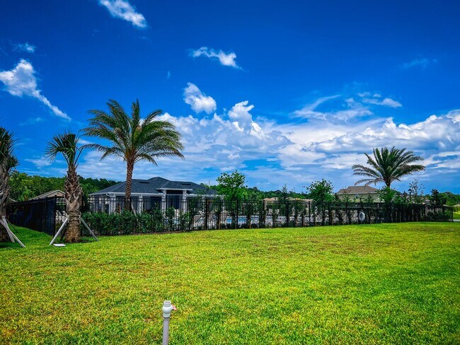 Building Photo - Beautiful 3 Bedroom Home with Pond View & No Rear Neighbors