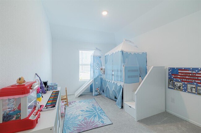 Building Photo - 31535 Beacon Cove Trl