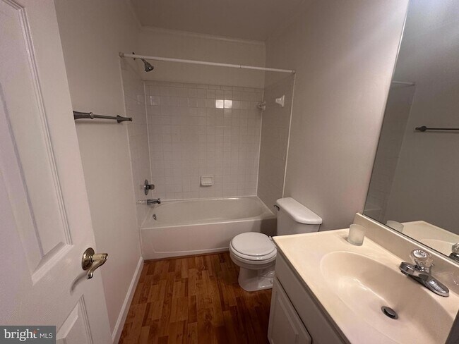 Building Photo - 6493 Powatan Knoll Ct