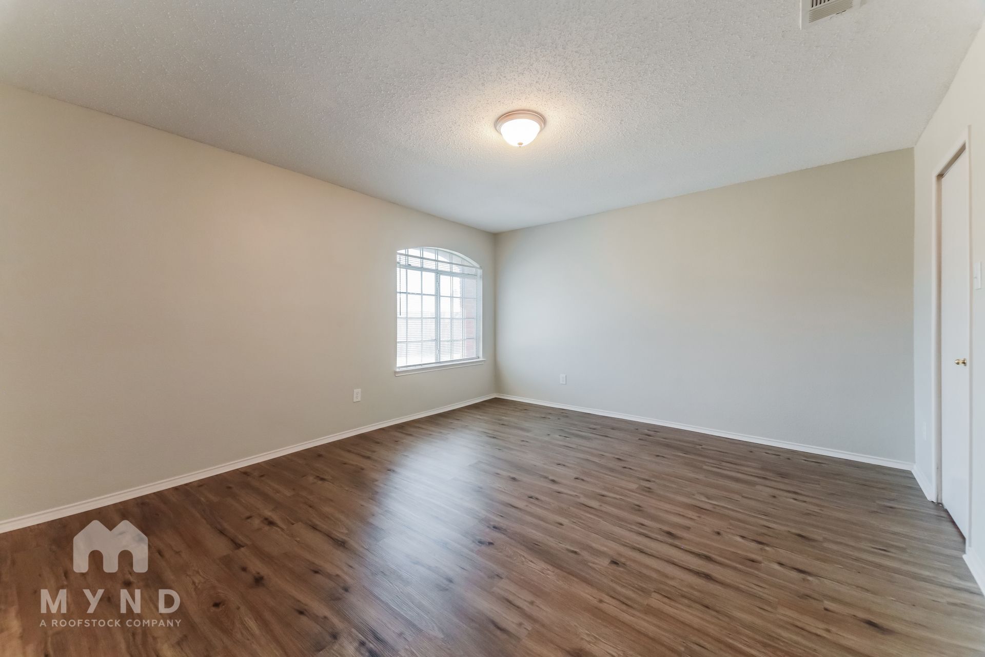 Building Photo - 135 Wembley Way