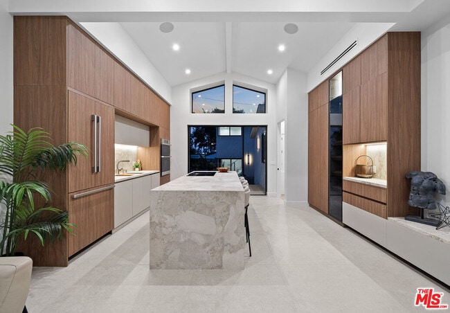 Building Photo - 8982 Norma Pl