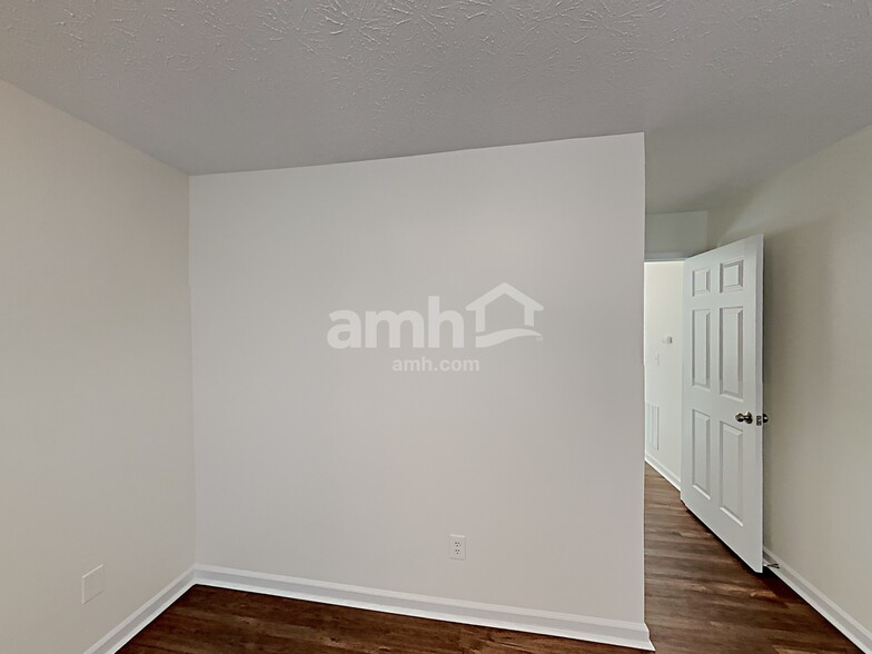 Building Photo - 4618 Noah Overlook W