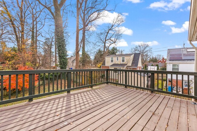 Building Photo - Charming 3-Bedroom Home in Silver Spring