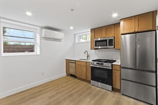 Building Photo - 261 Bradley St