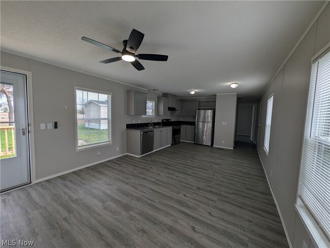 Building Photo - 135 Kenny Brook Ln