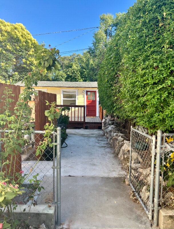 Primary Photo - 526 Bonita Ave
