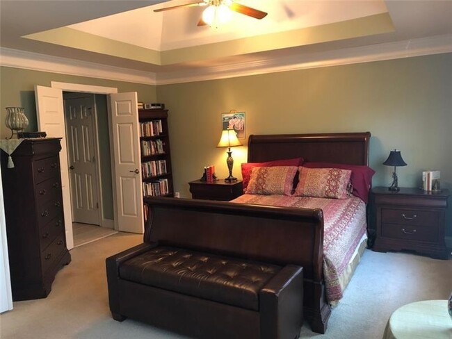 Building Photo - 2472 Oak Grove Vista