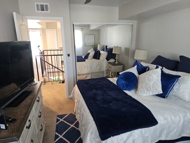 Building Photo - 853 Mola Vista Way