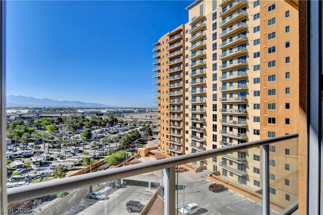 Building Photo - 8255 S Las Vegas Blvd