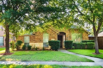 Building Photo - 6366 Shadywood Dr