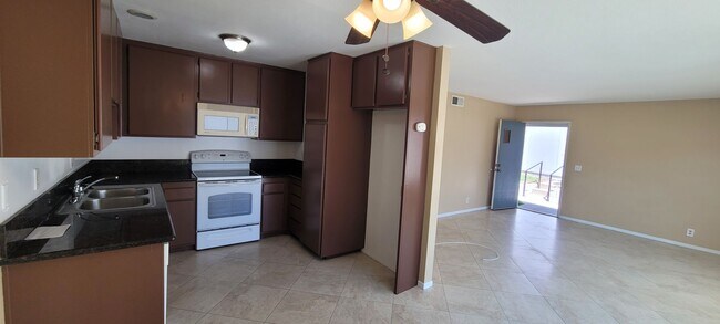 Building Photo - 1017 Quiet Creek Ln