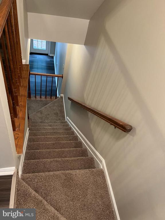 Building Photo - 1049 Wingate Ct
