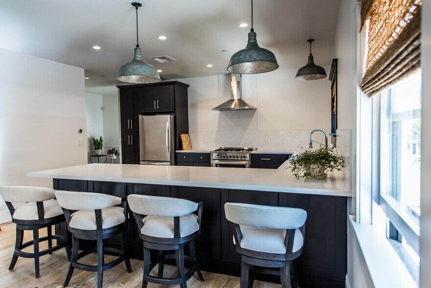 Kitchen - 2510 Valencia St