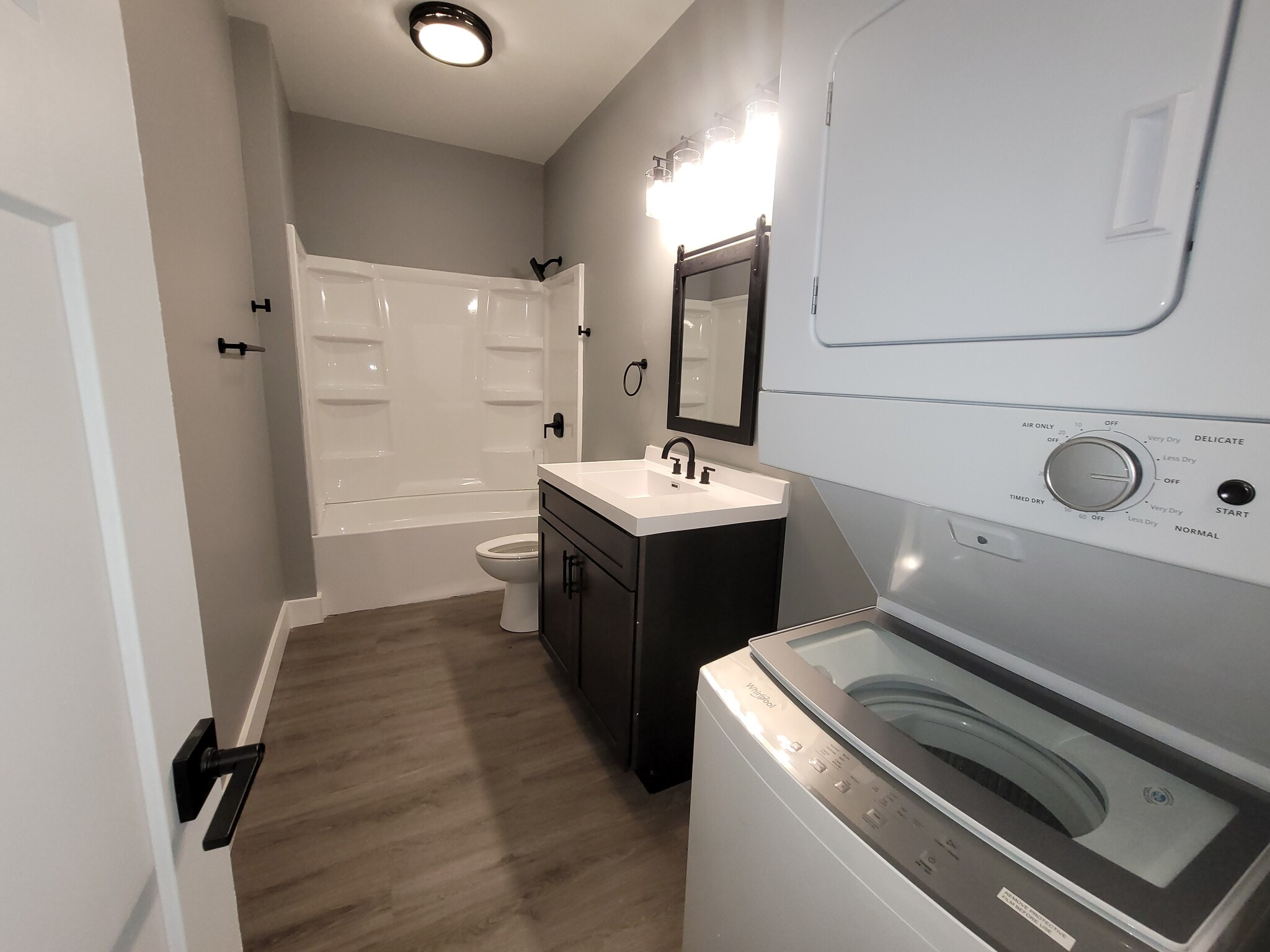 Building Photo - 1102 S Malott St