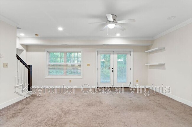 Building Photo - 40 Normandy Ln