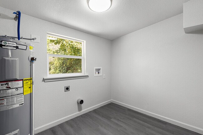 Building Photo - 2509 N 29th St