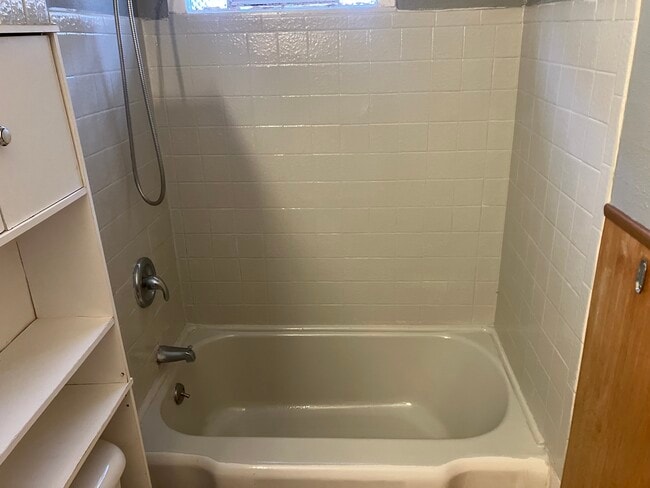 Building Photo - 114 N 79th St