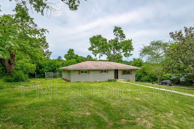 Building Photo - 1375 Orbit Dr