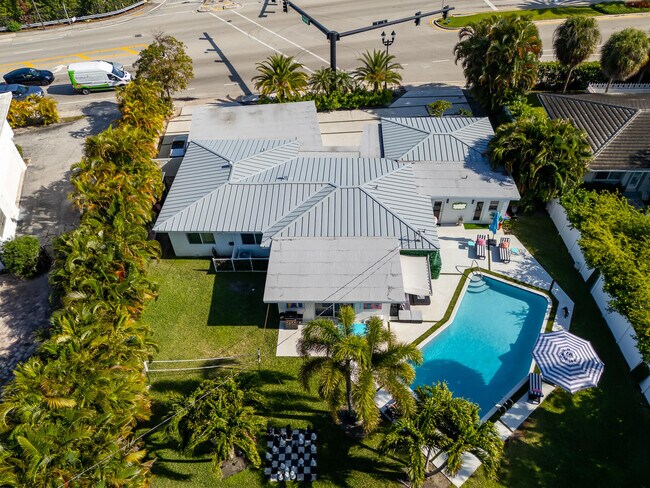 Building Photo - 1627 Seabreeze Blvd