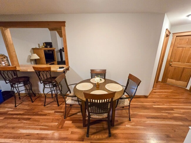 Building Photo - 145 Knight Ln