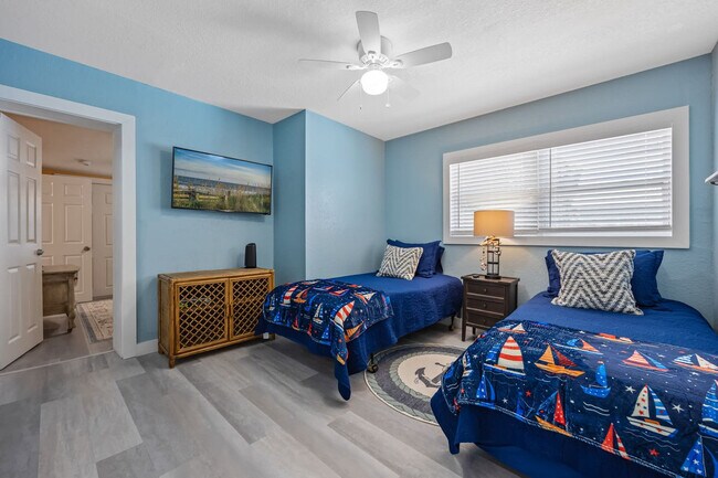 Building Photo - 224 E Grant Ave