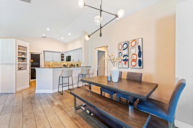 Building Photo - 1536 Salerno Cir