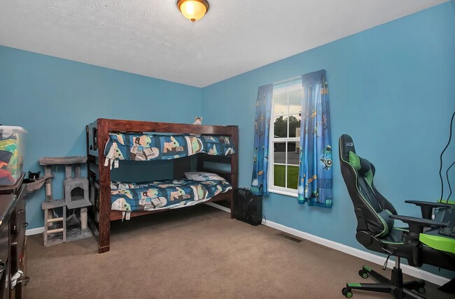 Building Photo - 1863 Country Meadows Dr