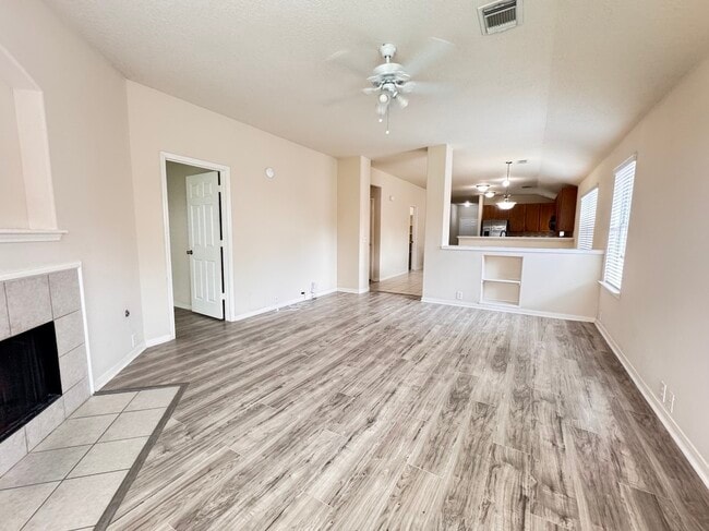 Building Photo - 17327 Shadow Ledge Dr