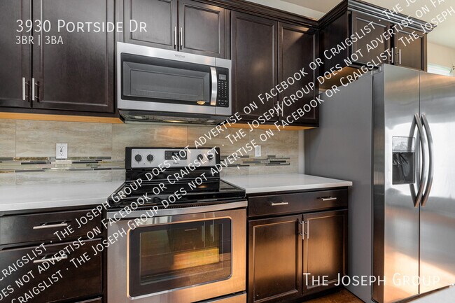 Building Photo - 3930 Portside Dr