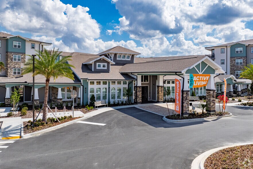 28355 Sparrows Edge Cir Wesley Chapel, FL - Amberlin Wiregrass Ranch 55+ Active Adult