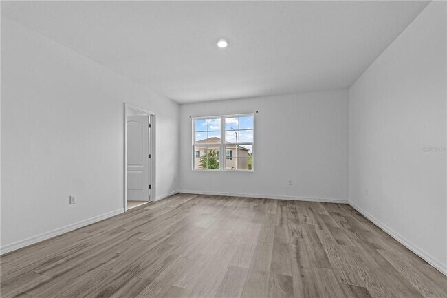 Building Photo - 1264 Cascades Ave