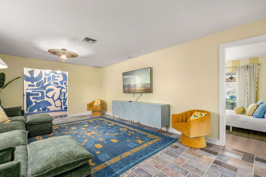 Building Photo - 1842 Del Robles Dr