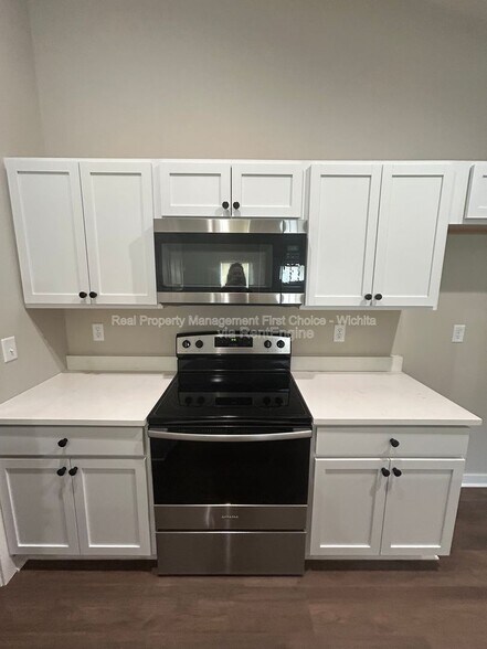 Building Photo - 1965 Cody