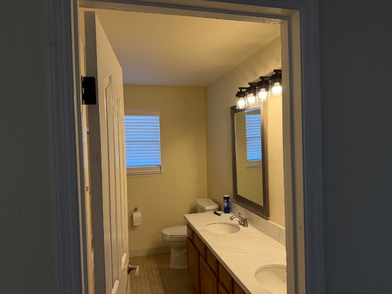 Building Photo - 5057 Concord Rd