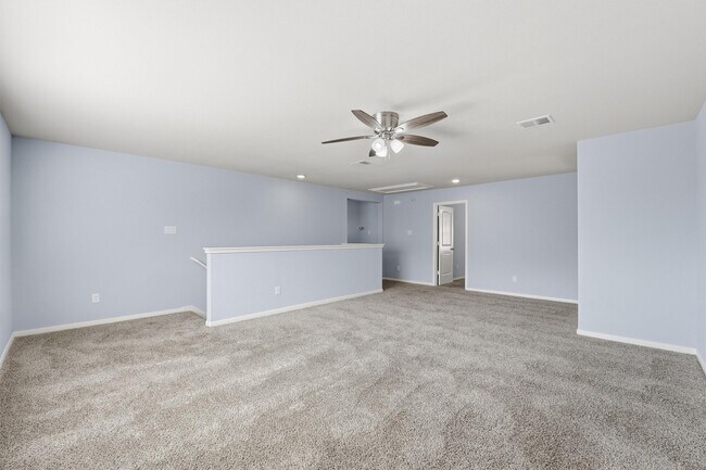 Building Photo - 719 Longstreet Dr