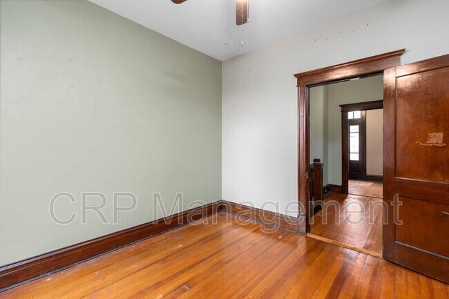 Building Photo - 3404 Hartford St