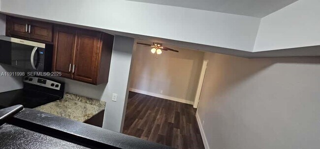 Building Photo - 161 NW 40th St