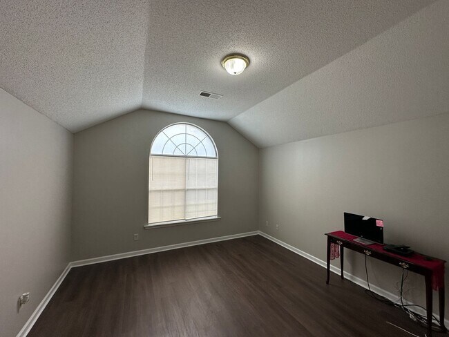 Building Photo - 4762 Ridge Walk Ln
