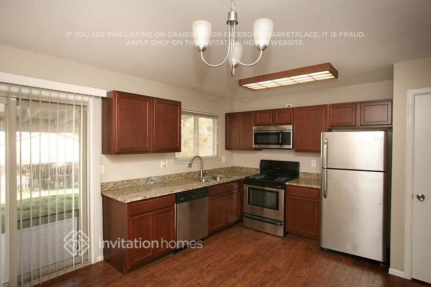 Building Photo - 9900 Detroit St