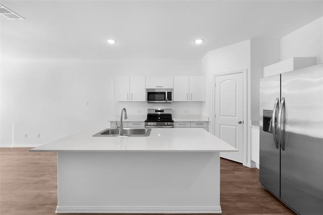 Building Photo - 100 Capewood Dr