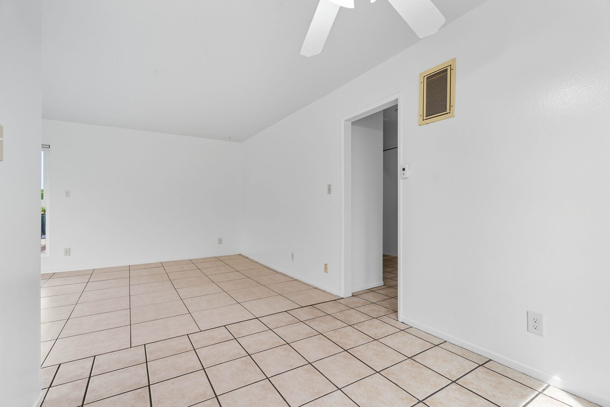 Building Photo - 10023 Sepulveda Blvd