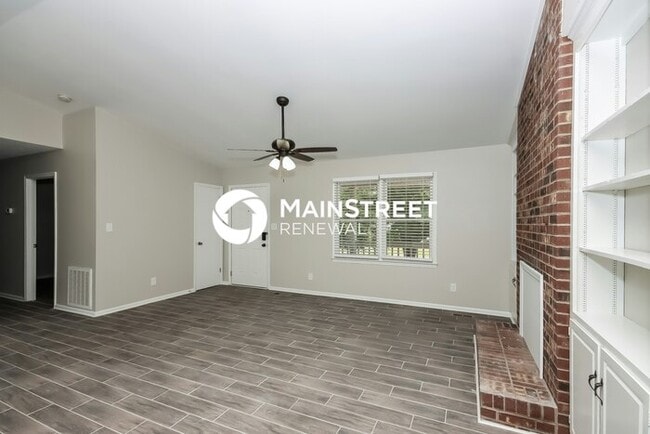 Building Photo - 663 Sunridge Dr
