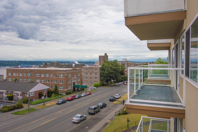 Fabulous views from all floors - Vista Terrace Apartments