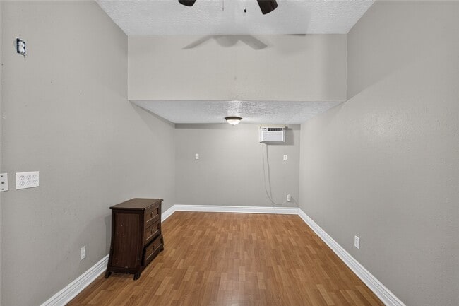 Building Photo - 23827 Spring Dane Dr