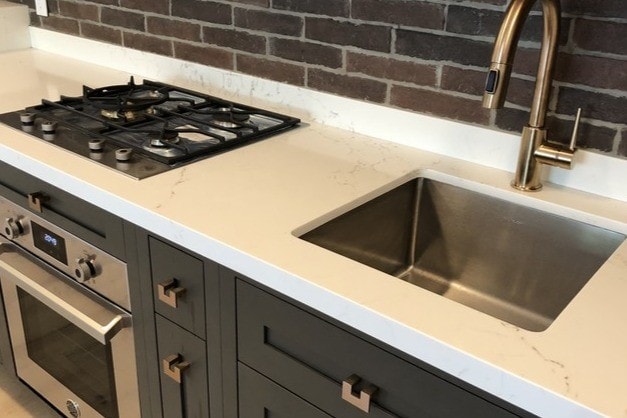 Building Photo - 4264 Grand View Blvd